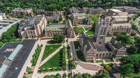 LocationandCampusAtmosphere:AThrivingUrbanOasis